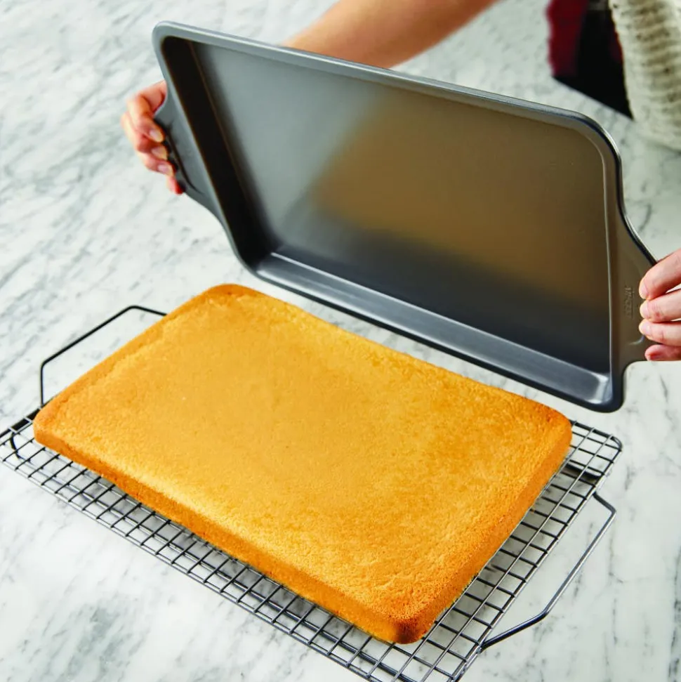 Nonstick Bakeware Pan With Cooling Rack I All-Clad