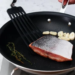 Nonstick Slotted Flex Turner / Precision Cooking with All-Clad
