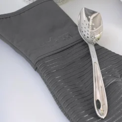 2-Pack Pewter Grey Oven Mitt Set / Classic Elegance Meets Heat Protection