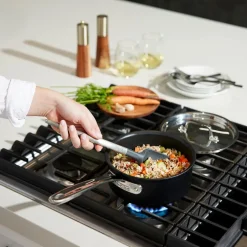 6-Quart Essential Pan with Lid / Bigger Batches with All-Clad